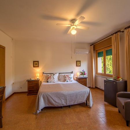 Hotel La Feluca Portoferraio Eksteriør billede
