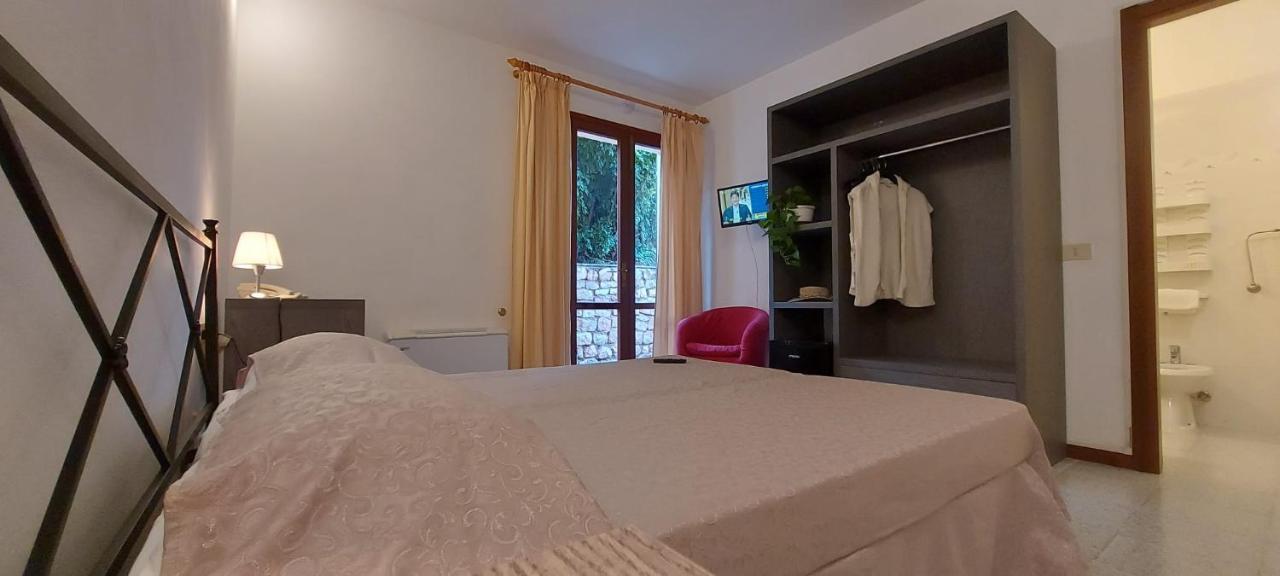 Hotel La Feluca Portoferraio Eksteriør billede