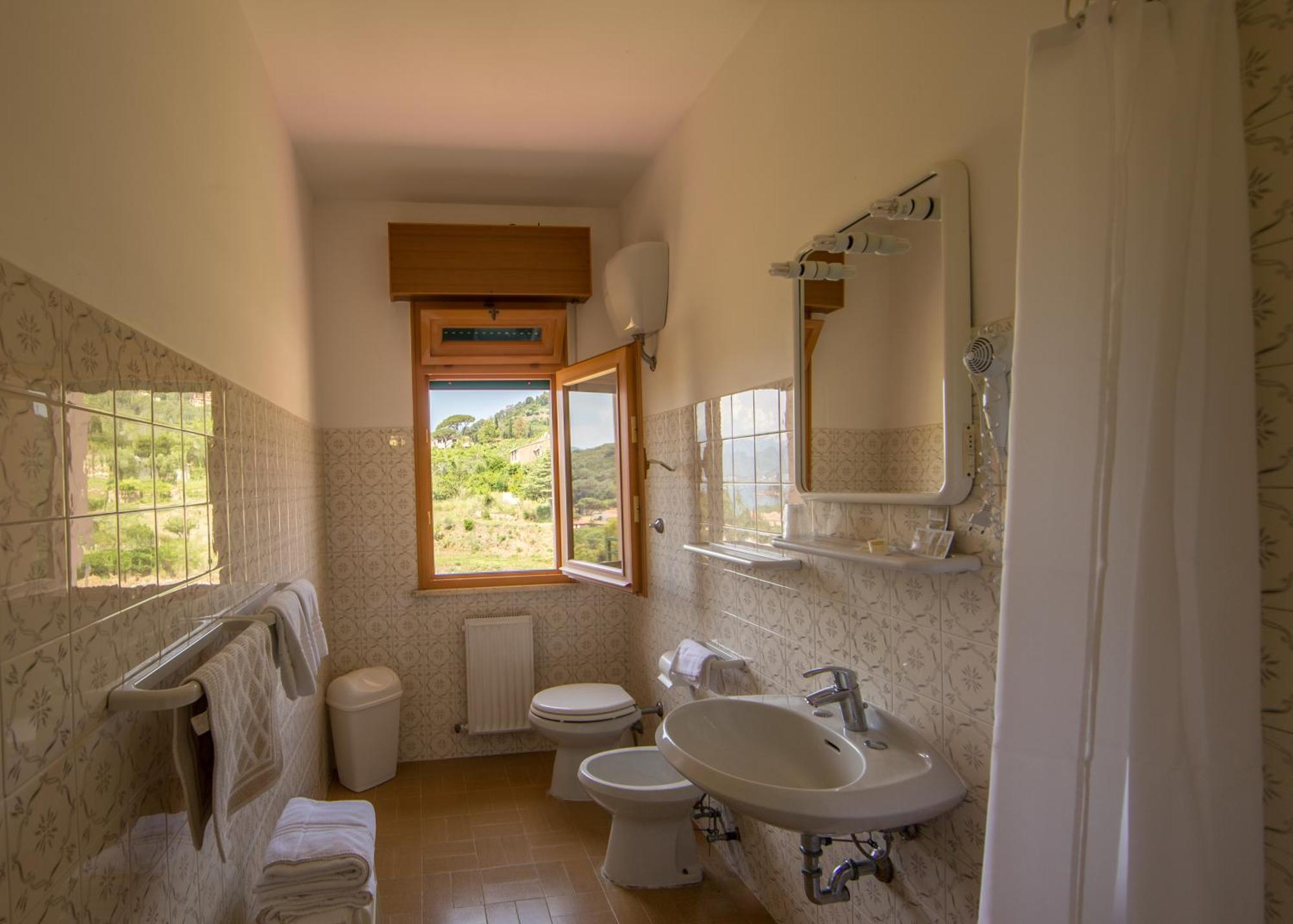 Hotel La Feluca Portoferraio Eksteriør billede