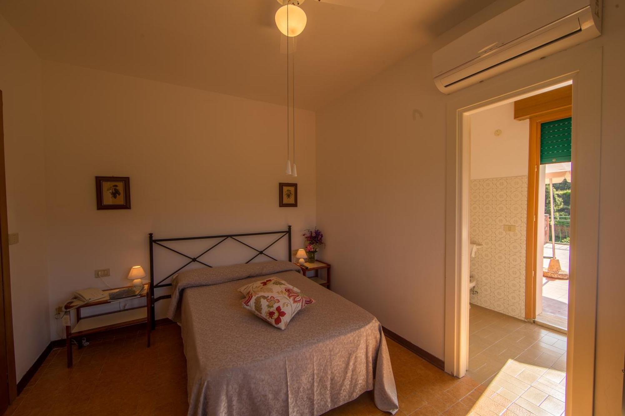 Hotel La Feluca Portoferraio Eksteriør billede